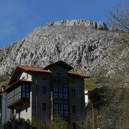 3 Valles Hotel