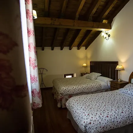 מלון 3 Valles 3*